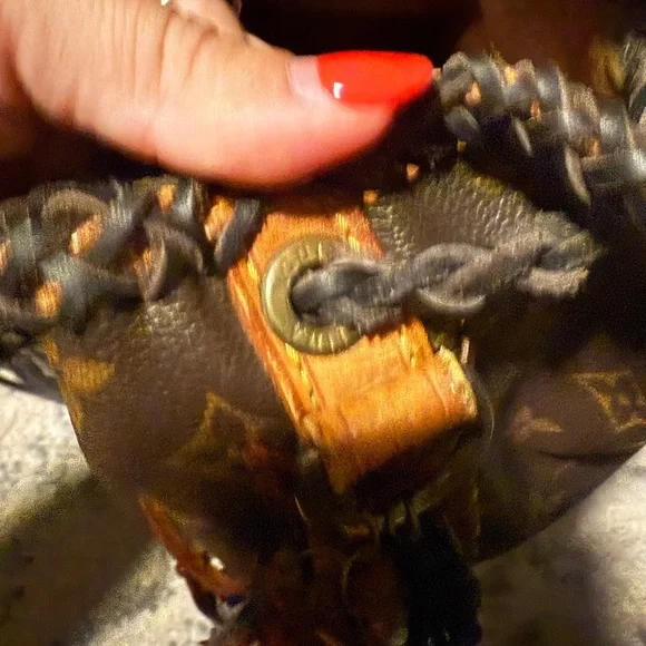 Louis Vuitton neo noe revamped bag - Picture 6 of 9